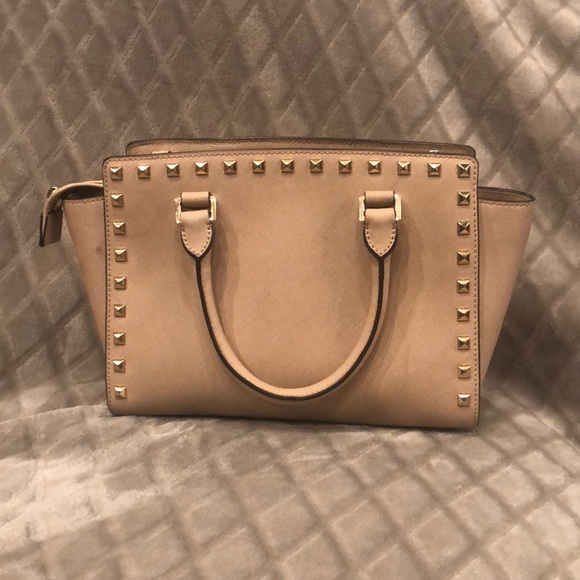 Michael Kors Gold Studded Purse 👛 🌸 - Picture 7 of 7